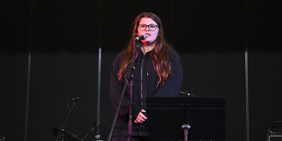 Singer Solo Performance