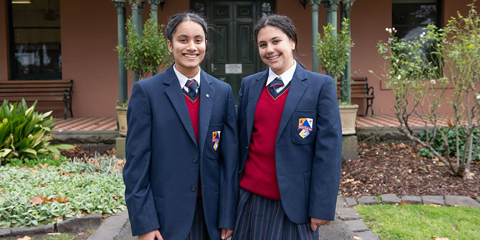 Twin Smiles from Hume Students
