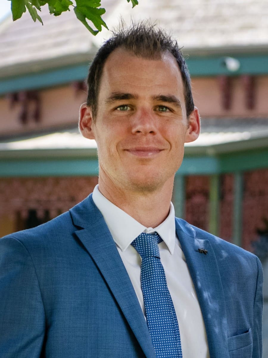 Formal Attire Instructor of Hume